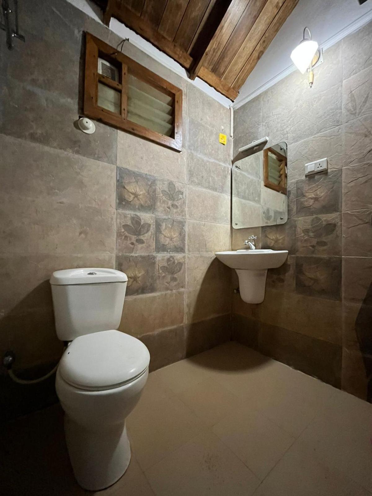 Royal Wooden Villa Mananthavady Luaran gambar