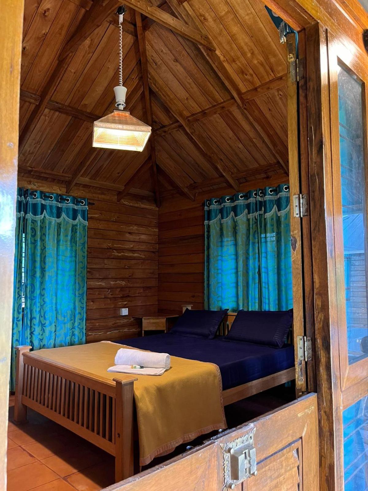 Royal Wooden Villa Mananthavady Luaran gambar